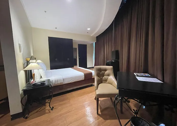 Hotel Golden Peak &