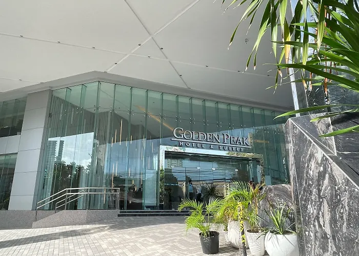 Golden Peak & Hotel Cebu Stadt